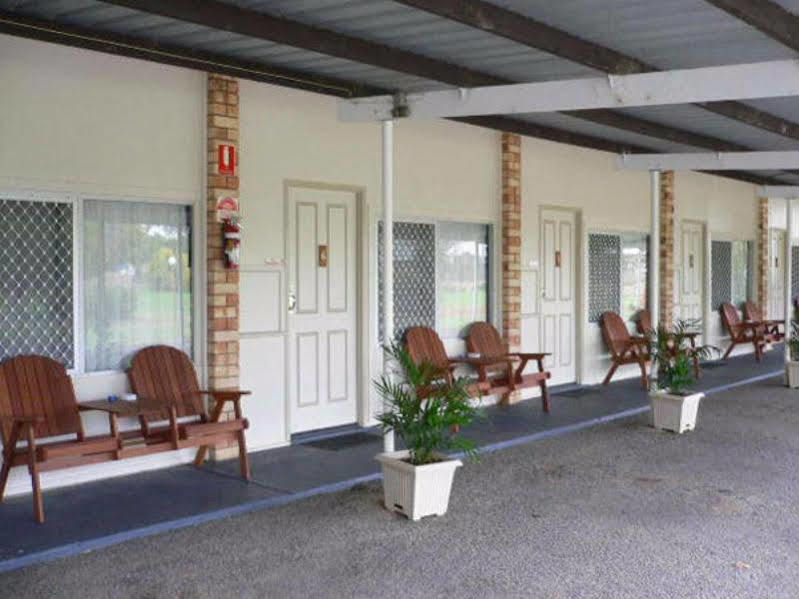 Chinchilla Motel Dış mekan fotoğraf